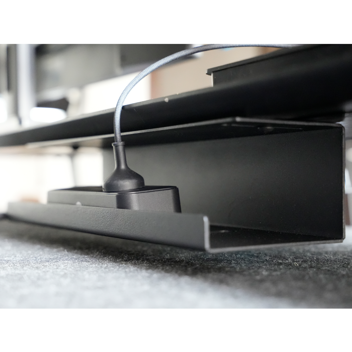 Держатель для кабелей GEEK NOOK Cable Manager Bracket Power Strip Black (202404206) — изображение 8