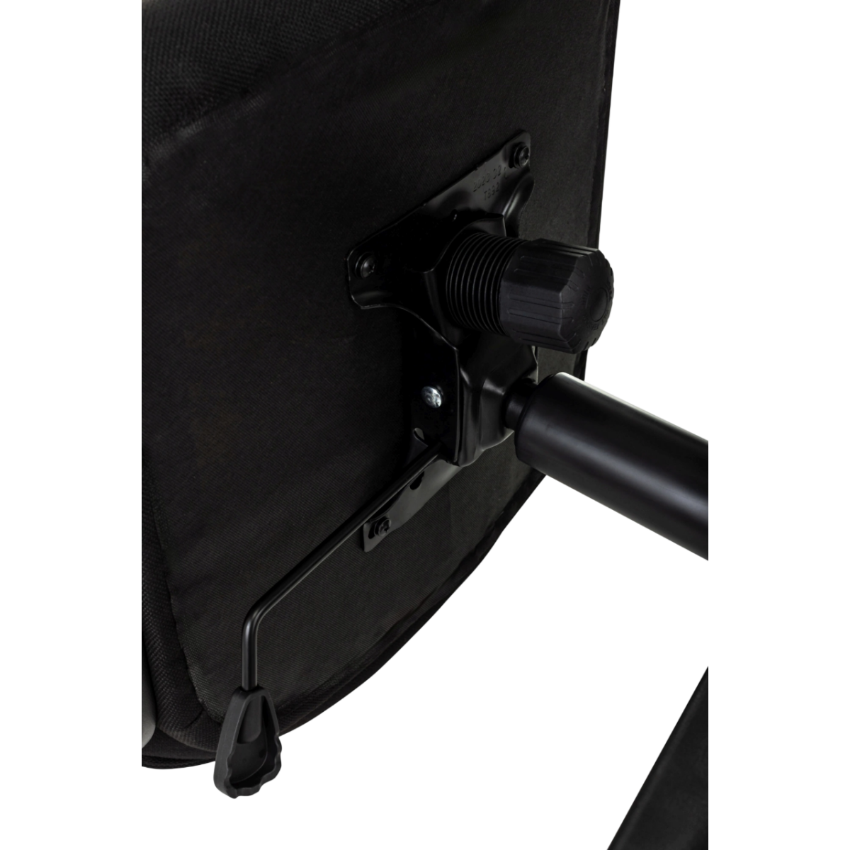Офисное кресло Бюрократ CH 002 3C11 Black — изображение 3