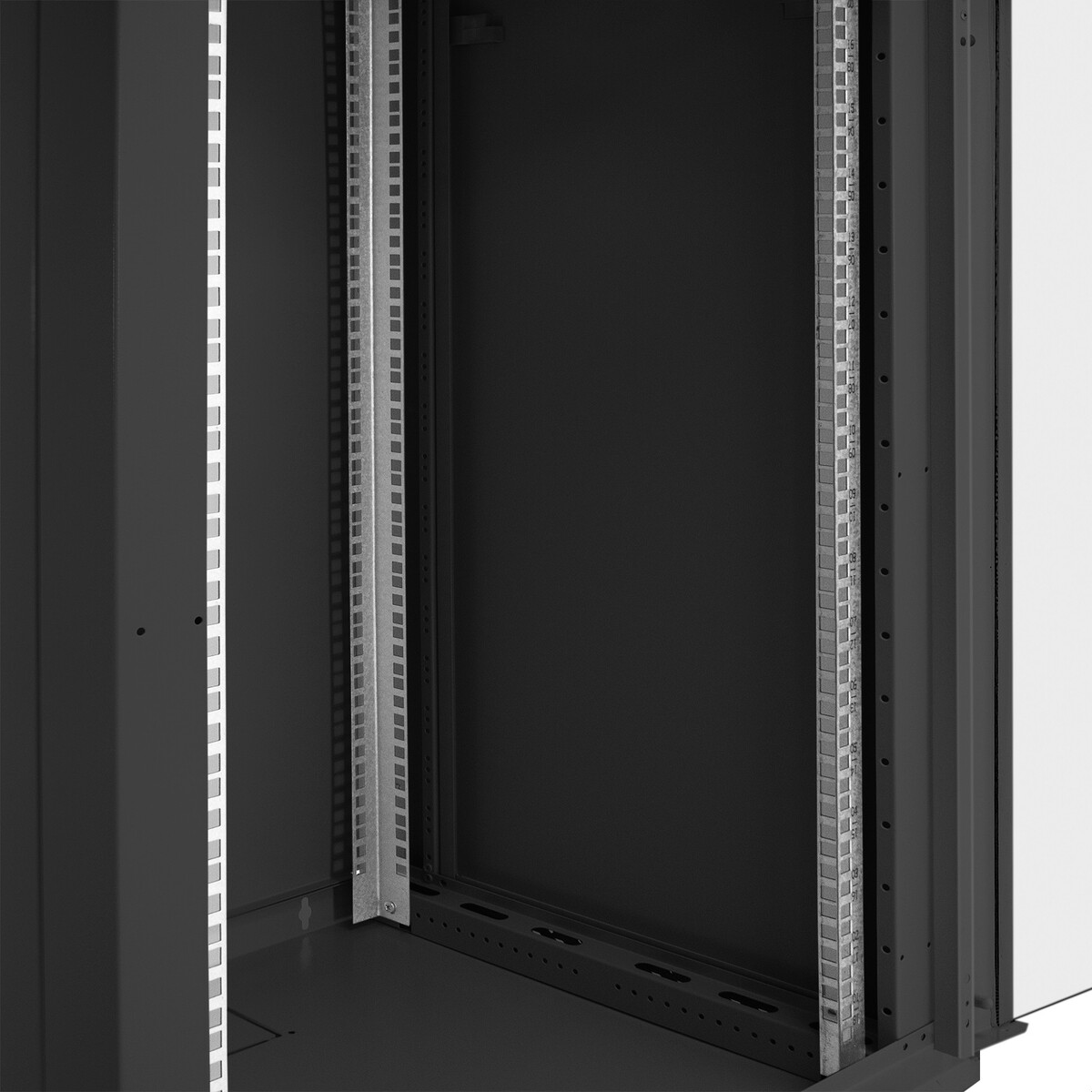 Шкаф настенный 19", 18U Exegate EX300258RUS — изображение 2