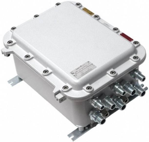 Коммутатор управляемый TFortis PSW-2G8F+Ex
