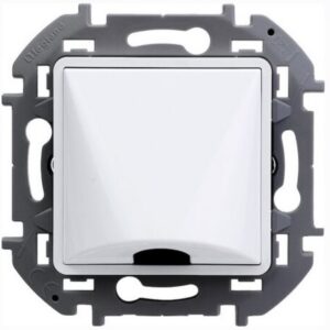Вывод кабеля Legrand 673890