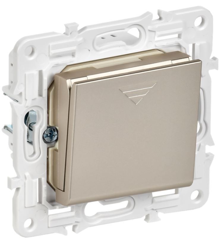 Выключатель карточный IEK SK-V11-0-10-K37