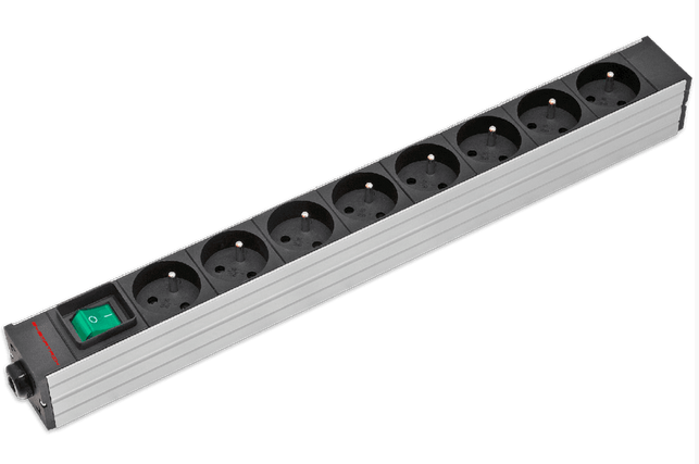 Блок розеток 19", 8 розеток SYSMATRIX PD 0802.000