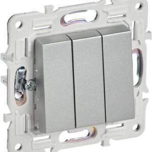 Выключатель трехклавишный IEK SK-V30-0-10-K23